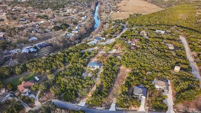 649 Kindersley, Canyon Lake, TX 78133