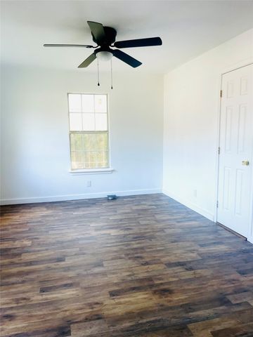 3529 Herrling Street, Dallas, TX 75210