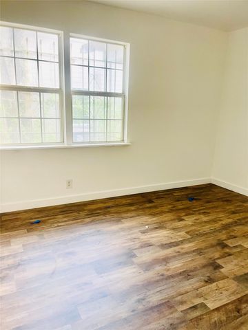 3529 Herrling Street, Dallas, TX 75210