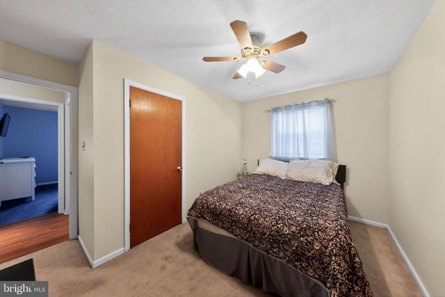 8 CRAIG RD, Bear, DE 19701