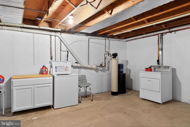 8 CRAIG RD, Bear, DE 19701