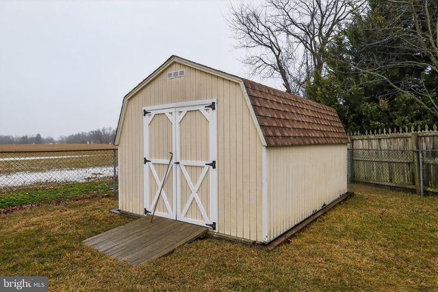 8 CRAIG RD, Bear, DE 19701