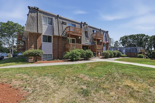 10 Hazelwood Ave 2, Dracut, MA 01826