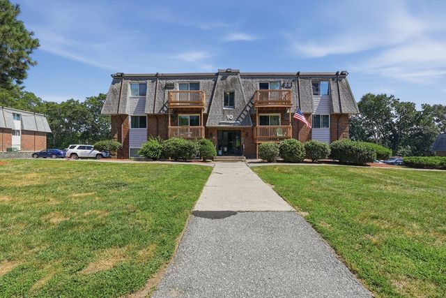 10 Hazelwood Ave 2, Dracut, MA 01826
