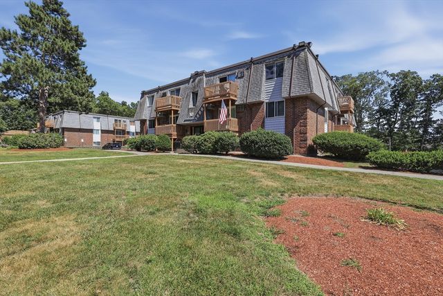 10 Hazelwood Ave 2, Dracut, MA 01826