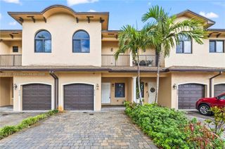 9213 NW 16th St, Pembroke Pines, FL 33024