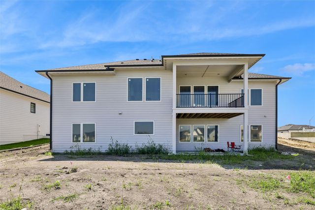 17323 Northview Drive, Urbandale, IA 50263