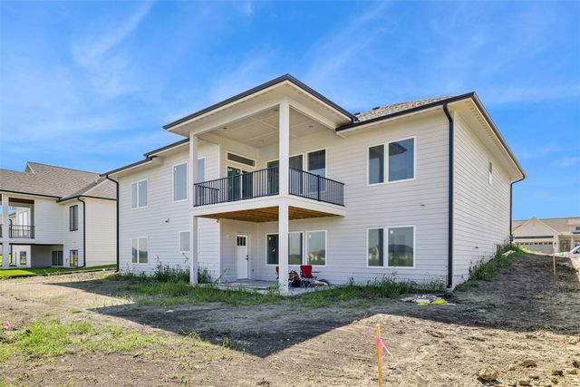 17323 Northview Drive, Urbandale, IA 50263
