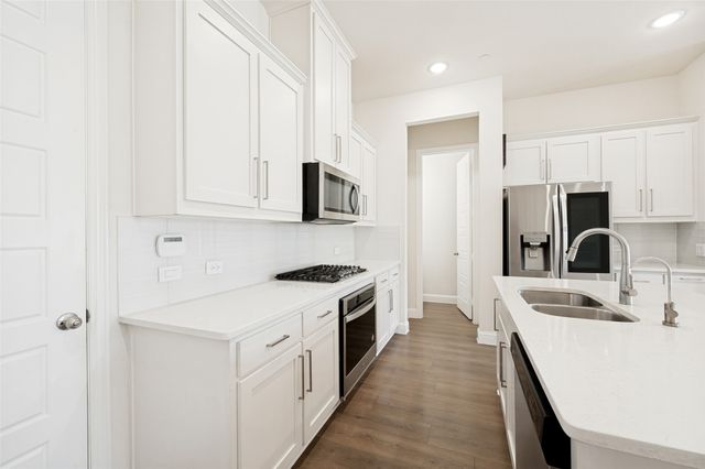 12986 Jk Ojha Street, Farmers Branch, TX 75234