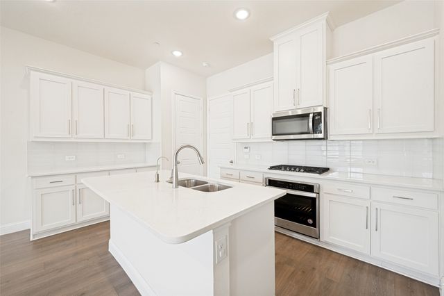 12986 Jk Ojha Street, Farmers Branch, TX 75234