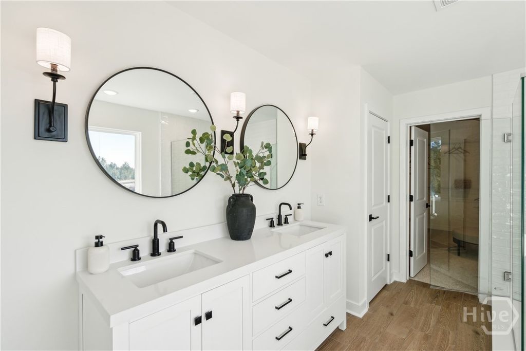 Image 39 of property listing at 185 Mage Street, Savannah, GA 31302