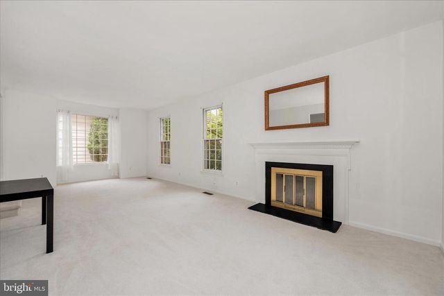 6 MASTENBROOK CT, Montgomery Village, MD 20886