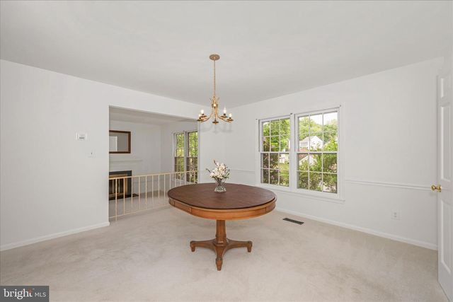 6 MASTENBROOK CT, Montgomery Village, MD 20886