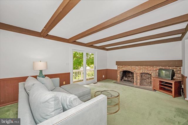 6 MASTENBROOK CT, Montgomery Village, MD 20886