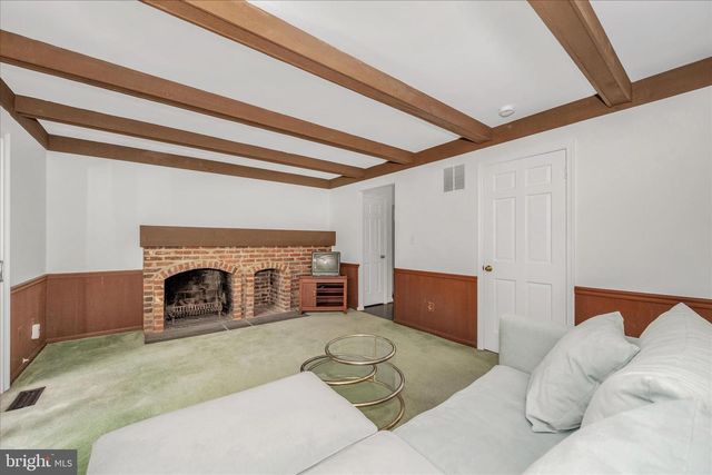 6 MASTENBROOK CT, Montgomery Village, MD 20886