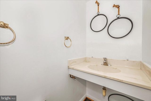 6 MASTENBROOK CT, Montgomery Village, MD 20886