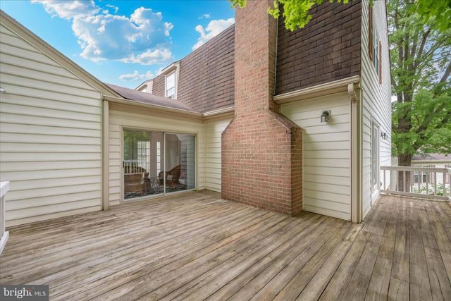 6 MASTENBROOK CT, Montgomery Village, MD 20886