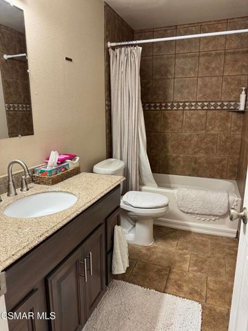 2884 Gardner Street, Simi Valley, CA 93065