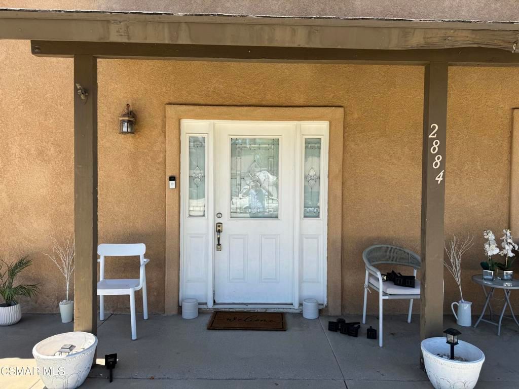 Image 4 of property listing at 2884 Gardner Street, Simi Valley, CA 93065