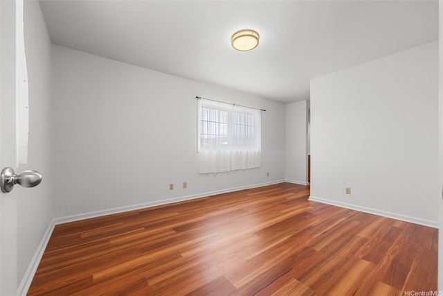 1063 Luawai Street, Honolulu, HI 96816