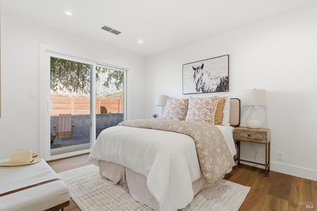 4 George Ter, Petaluma, CA 94952