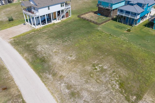 13016 Jean Lafitte Drive, Freeport, TX 77541