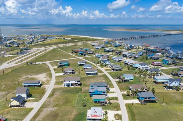 13016 Jean Lafitte Drive, Freeport, TX 77541