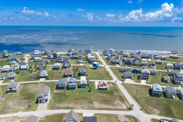 13016 Jean Lafitte Drive, Freeport, TX 77541