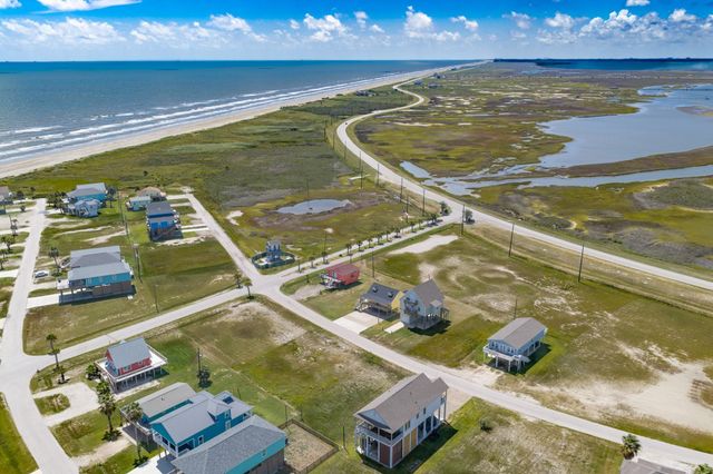 13016 Jean Lafitte Drive, Freeport, TX 77541