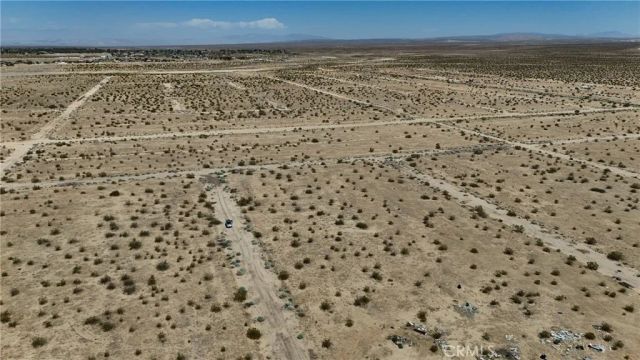 739 106th, California City, CA 93505