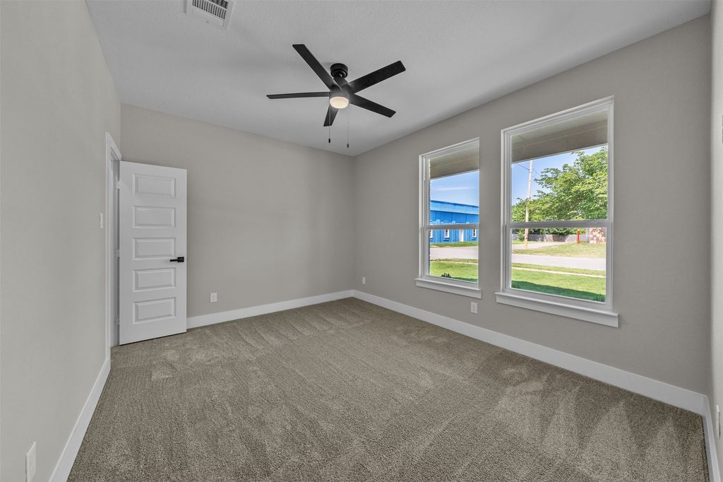 225 Nw 16th Street, Grand Prairie, TX 75050 — photo 3
