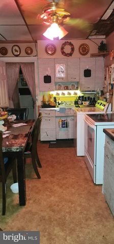 222 S 10TH ST, Reading, PA 19602