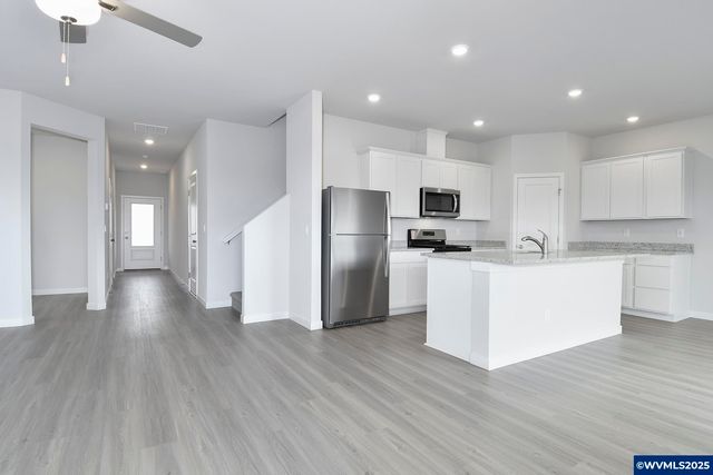 1375 Owl Av, Woodburn, OR 97071