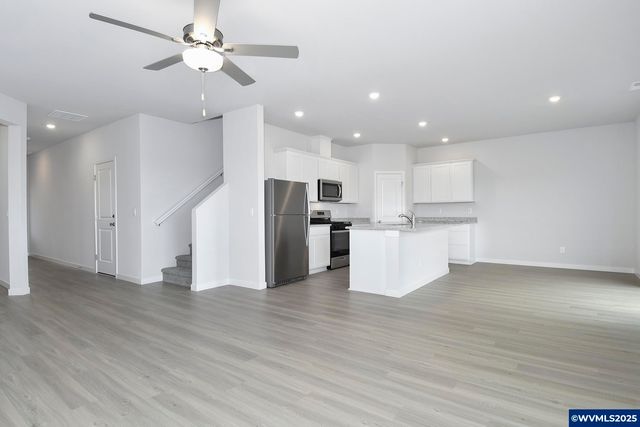 1375 Owl Av, Woodburn, OR 97071