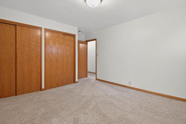 4317 Hillside Drive, Cedar Falls, IA 50613