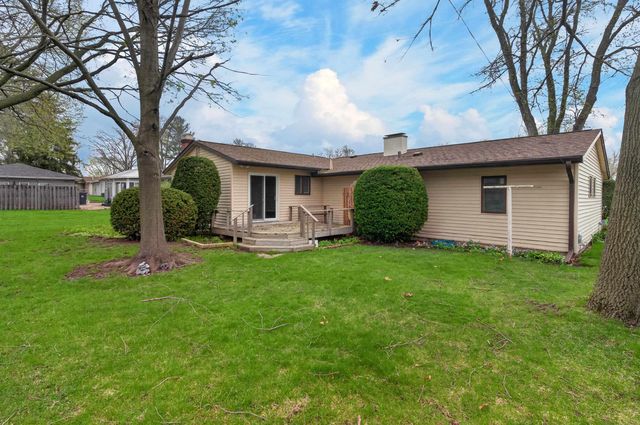 4317 Hillside Drive, Cedar Falls, IA 50613