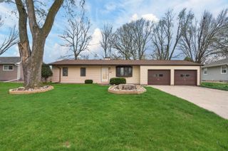 4317 Hillside Drive, Cedar Falls, IA 50613