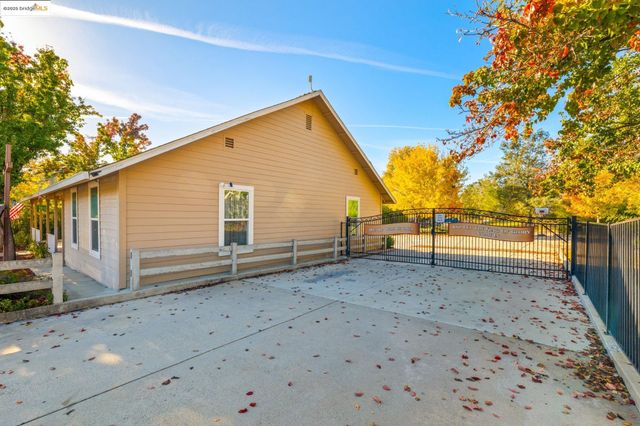 5033 Main Street, Coulterville, CA 95311