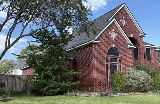 4115 Avalon Lane, Baytown, TX 77521