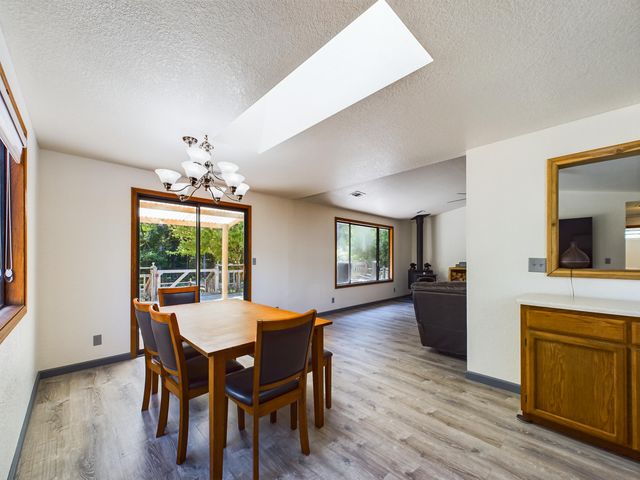 2395 Meadow Court, Mckinleyville, CA 95519