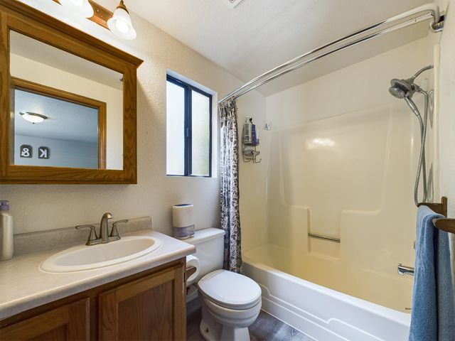 2395 Meadow Court, Mckinleyville, CA 95519