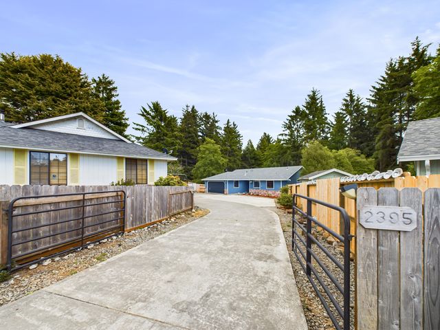 2395 Meadow Court, Mckinleyville, CA 95519