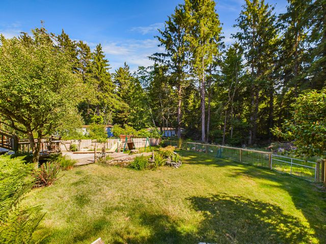 2395 Meadow Court, Mckinleyville, CA 95519