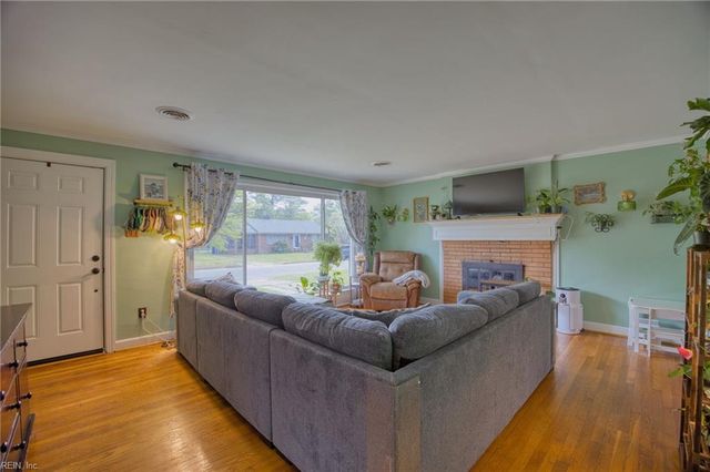 106 Lynn DR, Portsmouth, VA 23707