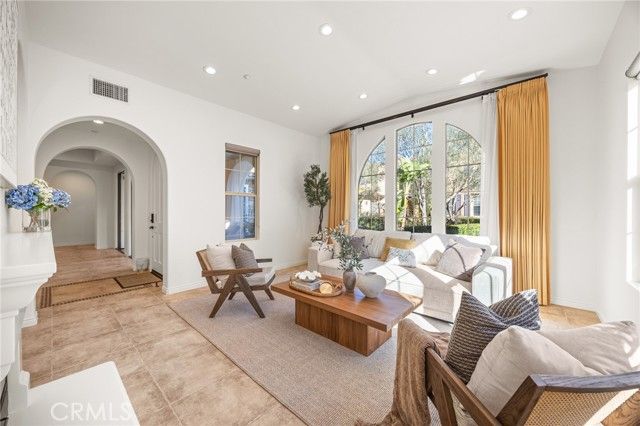 20 Talmont, Newport Coast, CA 92657