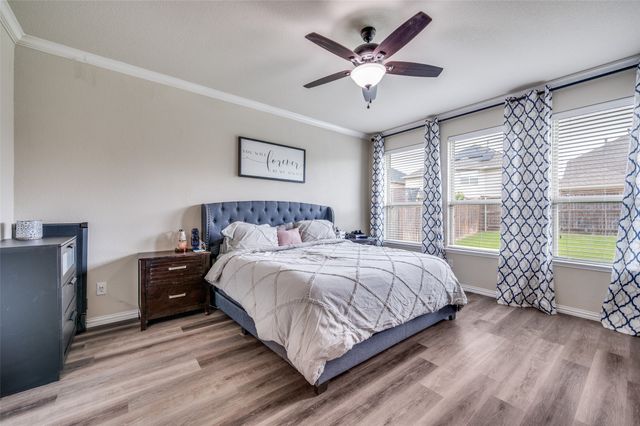 1701 Ridge Creek Lane, Aubrey, TX 76227