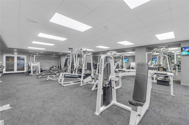 185 SE 14th Ter 1611, Miami, FL 33131