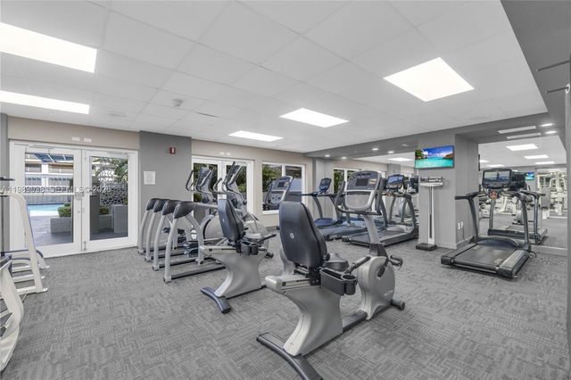 185 SE 14th Ter 1611, Miami, FL 33131