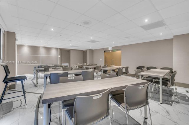 185 SE 14th Ter 1611, Miami, FL 33131