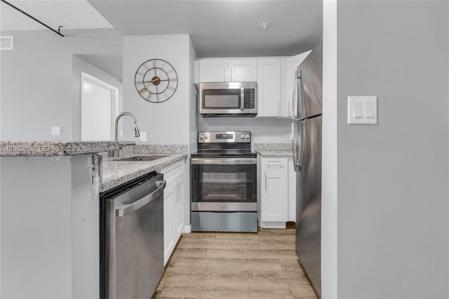 185 SE 14th Ter 1611, Miami, FL 33131